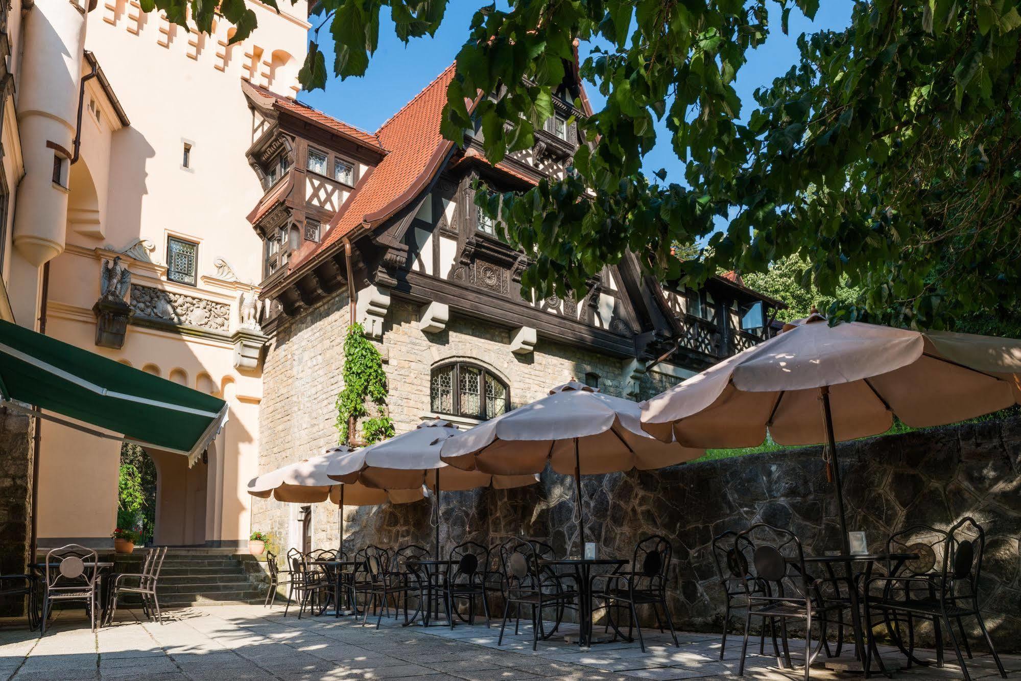 Complex La Tunuri - Vila Economat Hotel Sinaia Exterior photo